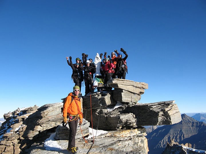 Toppen af Grand Paradis 4061 m – relateret UCPA rejse